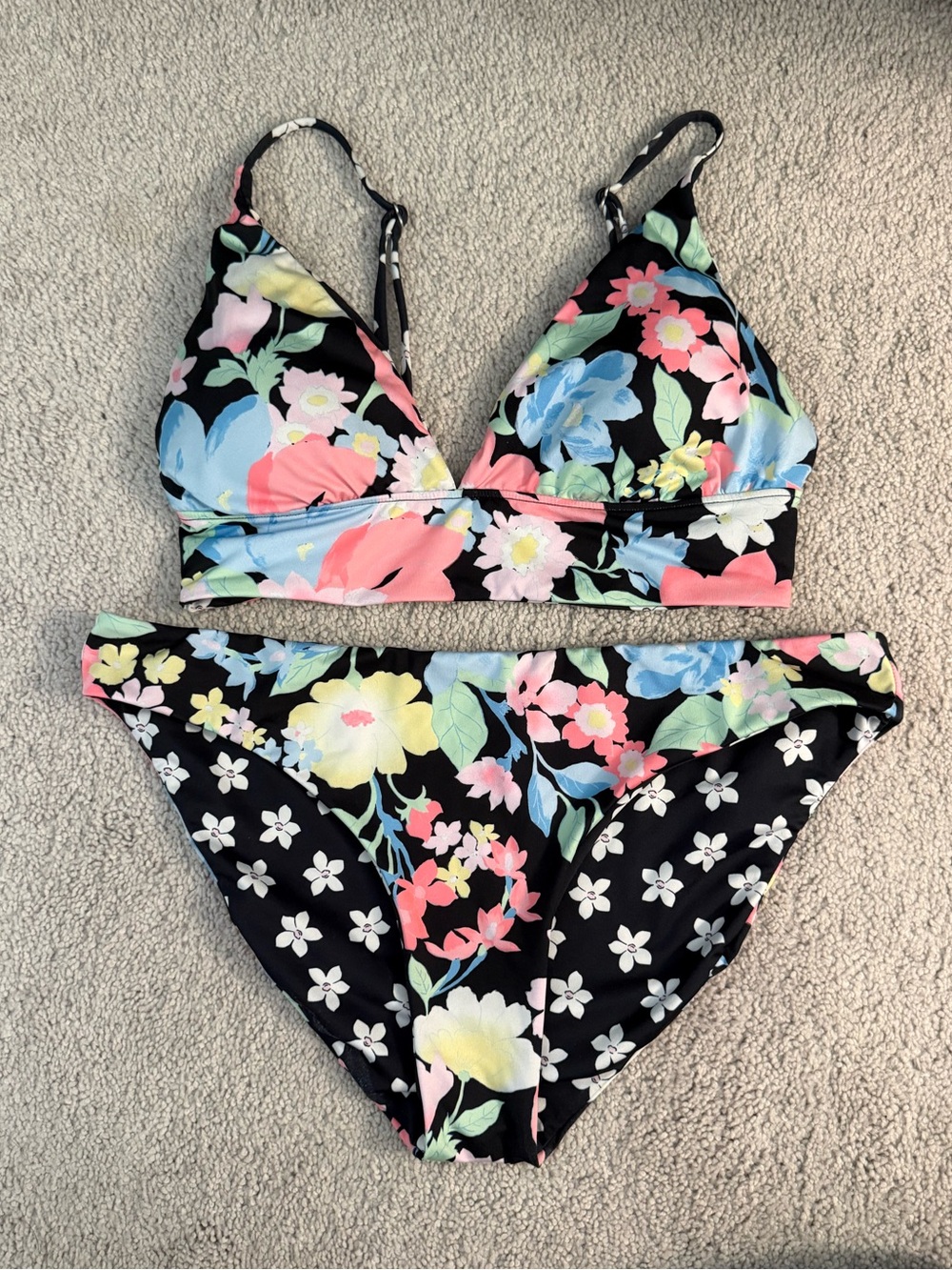 Reversible billabong bikini